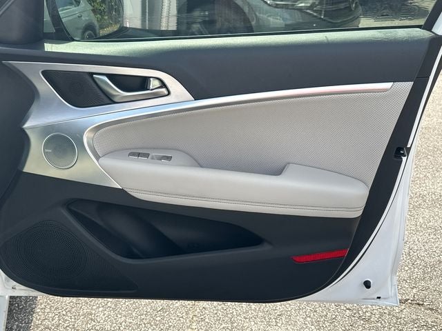 2021 Genesis G70 2.0T