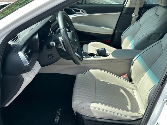 2021 Genesis G70 2.0T