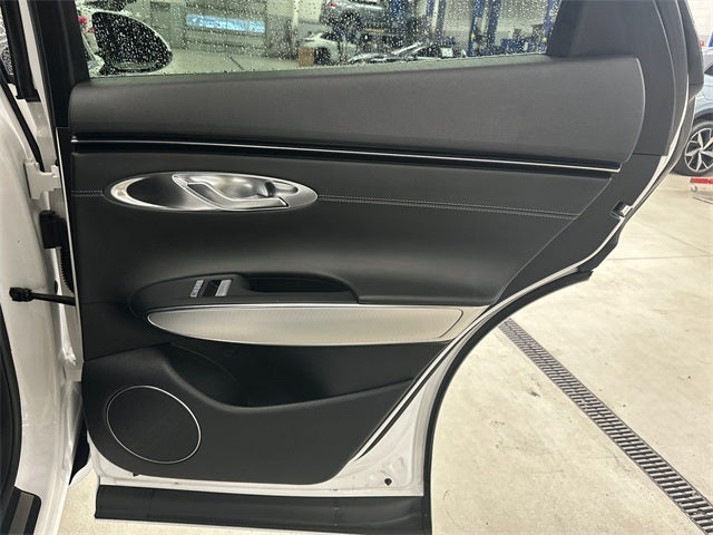 2023 Genesis GV70 2.5T