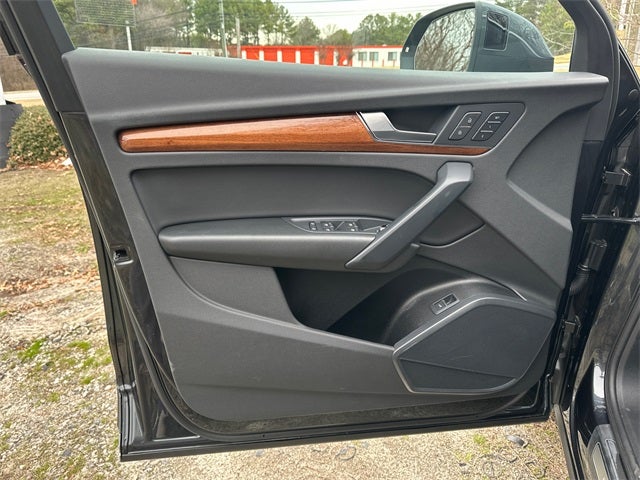 2023 Audi Q5 40 Premium quattro