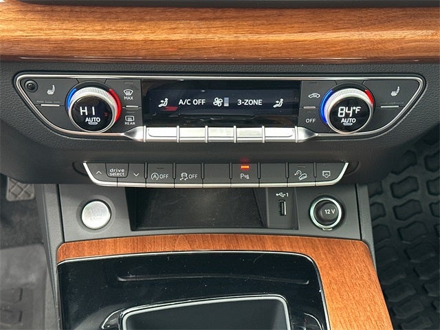 2023 Audi Q5 40 Premium quattro