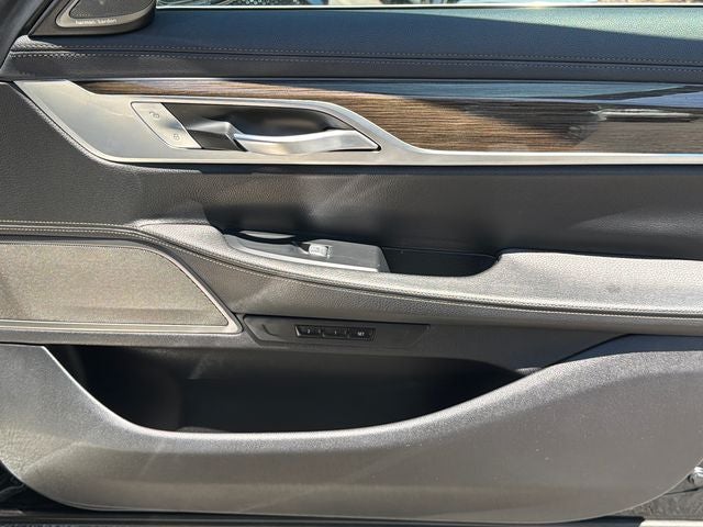 2019 BMW 7 Series 740i