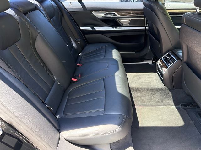 2019 BMW 7 Series 740i