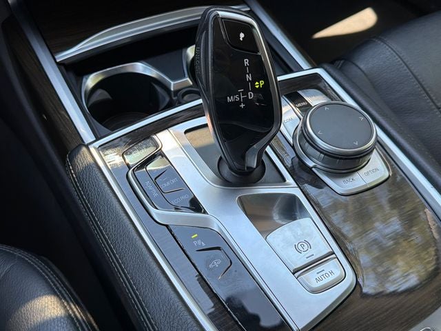 2019 BMW 7 Series 740i