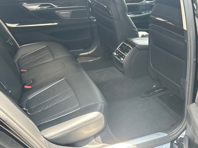 2020 BMW 7 Series 740i