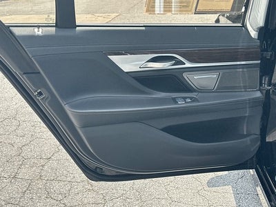 2020 BMW 7 Series 740i