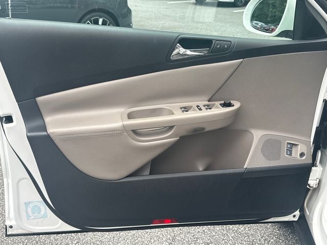 2008 Volkswagen Passat Lux