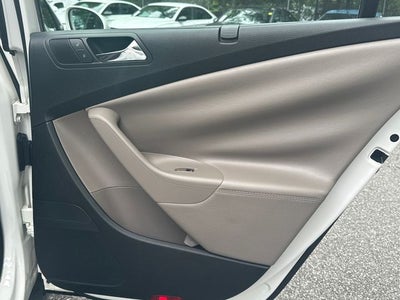 2008 Volkswagen Passat Lux
