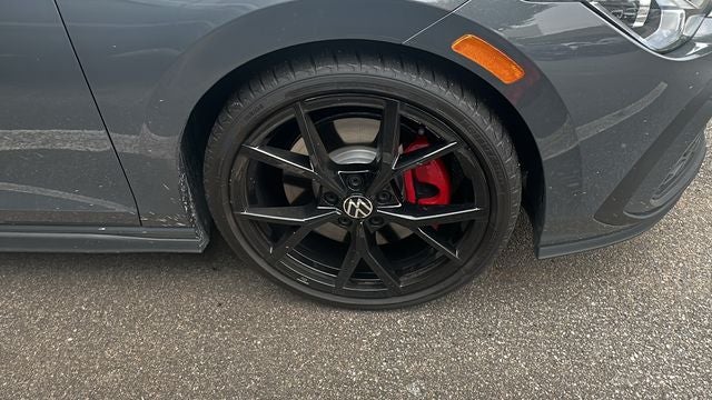 2024 Volkswagen Golf GTI SE